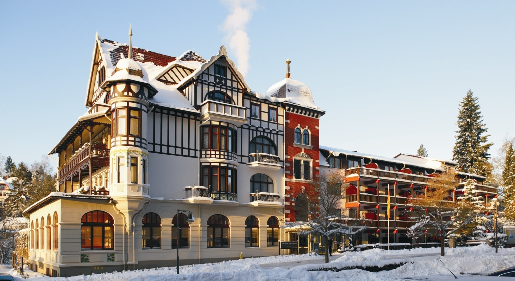 Das Hotel integriert sich unaufdringlich in die Landschaft und den Stil des Südharzes. 